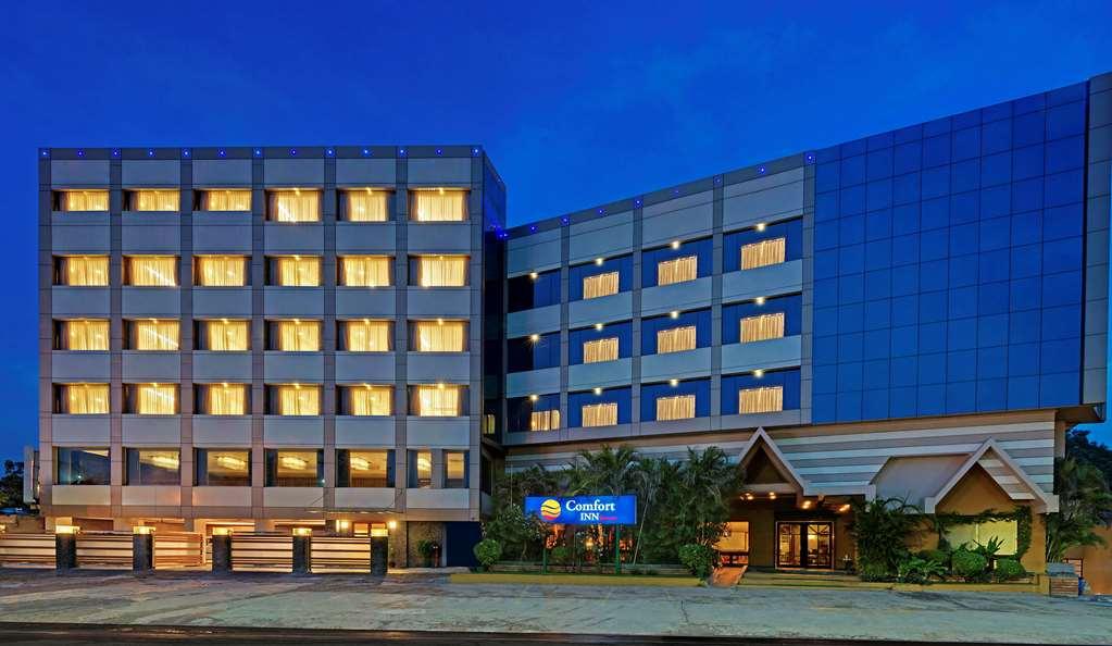 Comfort Inn Sunset Ahmadábád Kültér fotó
